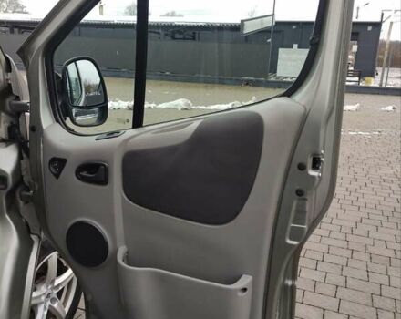 Сірий Опель Віваро, об'ємом двигуна 2 л та пробігом 222 тис. км за 14999 $, фото 34 на Automoto.ua