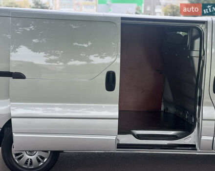 Опель Віваро 2014 у Рівному на Automoto.ua Сірий Опель Віваро, об'ємом двигуна 2 л та пробігом 187 тис. км за 13500 $, фото 17 на Automoto.ua