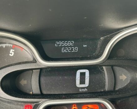 Сірий Опель Віваро, об'ємом двигуна 1.6 л та пробігом 295 тис. км за 12000 $, фото 13 на Automoto.ua