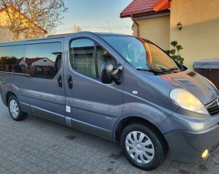 Сірий Опель Віваро, об'ємом двигуна 2 л та пробігом 250 тис. км за 9200 $, фото 9 на Automoto.ua