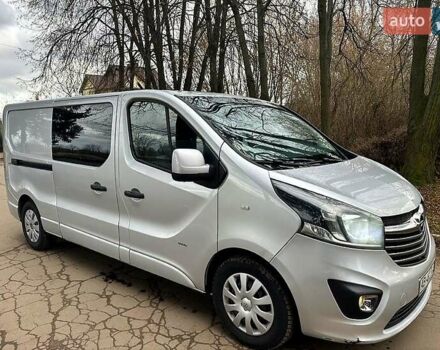 Серый Опель Виваро, объемом двигателя 1.6 л и пробегом 230 тыс. км за 14000 $, фото 4 на Automoto.ua