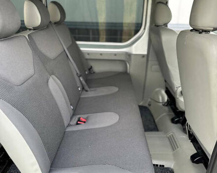 Опель Віваро 2014 у Рівному на Automoto.ua Сірий Опель Віваро, об'ємом двигуна 2 л та пробігом 270 тис. км за 16750 $, фото 35 на Automoto.ua