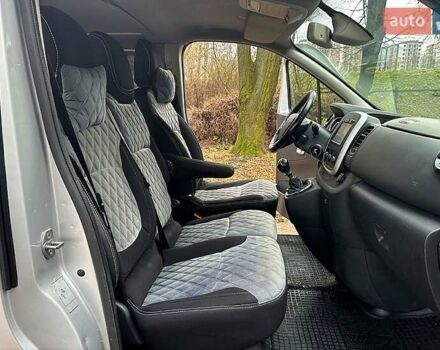 Серый Опель Виваро, объемом двигателя 1.6 л и пробегом 230 тыс. км за 14000 $, фото 8 на Automoto.ua