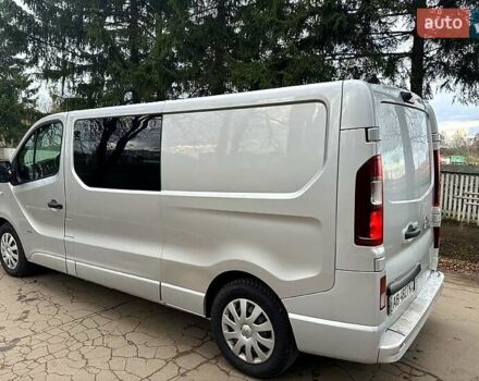 Серый Опель Виваро, объемом двигателя 1.6 л и пробегом 230 тыс. км за 14000 $, фото 2 на Automoto.ua