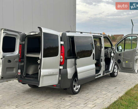 Серый Опель Виваро, объемом двигателя 2 л и пробегом 267 тыс. км за 17000 $, фото 11 на Automoto.ua