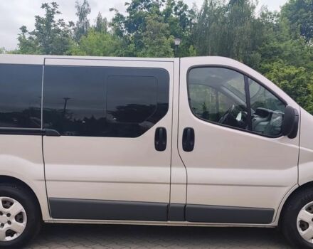 Серый Опель Виваро, объемом двигателя 2 л и пробегом 223 тыс. км за 8600 $, фото 3 на Automoto.ua