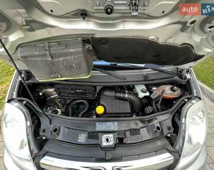 Опель Віваро 2014 у Рівному на Automoto.ua Сірий Опель Віваро, об'ємом двигуна 2 л та пробігом 270 тис. км за 16750 $, фото 27 на Automoto.ua