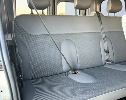 Сірий Опель Віваро, об'ємом двигуна 2 л та пробігом 263 тис. км за 16500 $, фото 21 на Automoto.ua