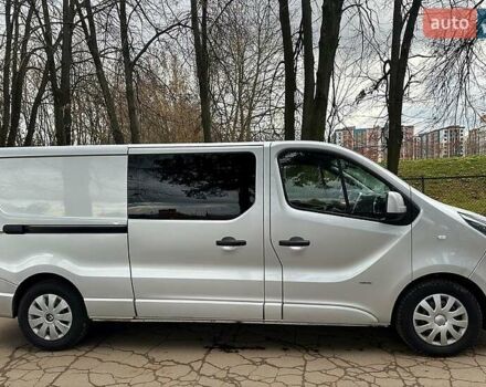 Серый Опель Виваро, объемом двигателя 1.6 л и пробегом 230 тыс. км за 14000 $, фото 3 на Automoto.ua