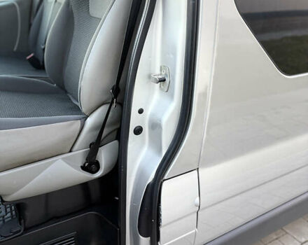 Сірий Опель Віваро, об'ємом двигуна 2 л та пробігом 263 тис. км за 16500 $, фото 16 на Automoto.ua