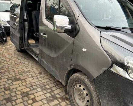 Серый Опель Виваро, объемом двигателя 1.6 л и пробегом 290 тыс. км за 14000 $, фото 1 на Automoto.ua