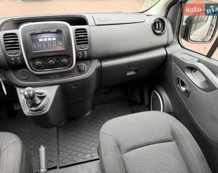 Сірий Опель Віваро, об'ємом двигуна 1.6 л та пробігом 190 тис. км за 15300 $, фото 63 на Automoto.ua