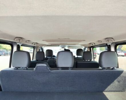 Серый Опель Виваро, объемом двигателя 1.6 л и пробегом 175 тыс. км за 16000 $, фото 5 на Automoto.ua