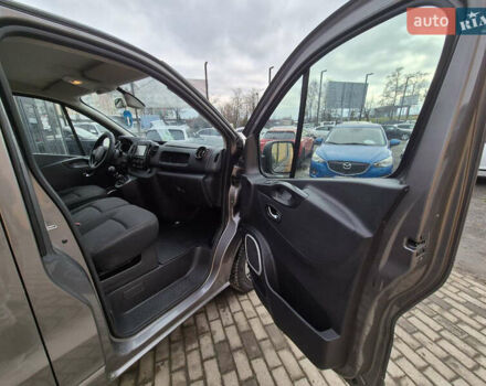 Серый Опель Виваро, объемом двигателя 1.6 л и пробегом 239 тыс. км за 12999 $, фото 12 на Automoto.ua