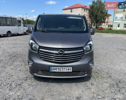 Серый Опель Виваро, объемом двигателя 1.6 л и пробегом 273 тыс. км за 12900 $, фото 8 на Automoto.ua