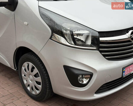 Сірий Опель Віваро, об'ємом двигуна 1.6 л та пробігом 190 тис. км за 15300 $, фото 12 на Automoto.ua