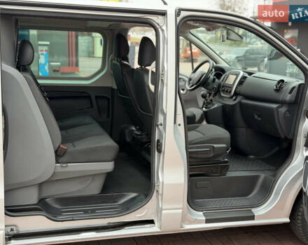 Сірий Опель Віваро, об'ємом двигуна 1.6 л та пробігом 190 тис. км за 15300 $, фото 26 на Automoto.ua