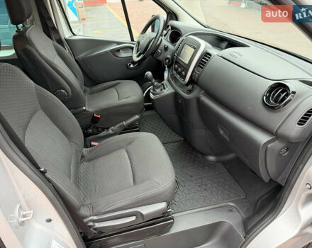 Сірий Опель Віваро, об'ємом двигуна 1.6 л та пробігом 190 тис. км за 15300 $, фото 59 на Automoto.ua