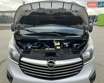 Серый Опель Виваро, объемом двигателя 1.6 л и пробегом 306 тыс. км за 15950 $, фото 72 на Automoto.ua
