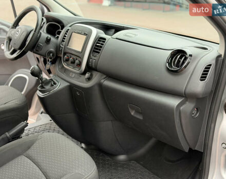 Сірий Опель Віваро, об'ємом двигуна 1.6 л та пробігом 190 тис. км за 15300 $, фото 19 на Automoto.ua