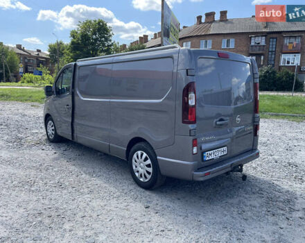 Серый Опель Виваро, объемом двигателя 1.6 л и пробегом 273 тыс. км за 12900 $, фото 2 на Automoto.ua