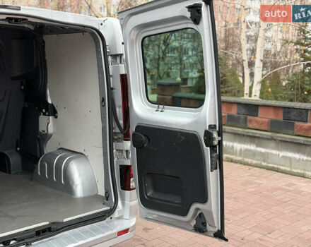 Сірий Опель Віваро, об'ємом двигуна 1.6 л та пробігом 190 тис. км за 15300 $, фото 33 на Automoto.ua