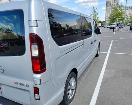 Серый Опель Виваро, объемом двигателя 1.6 л и пробегом 175 тыс. км за 16000 $, фото 1 на Automoto.ua