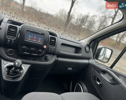 Серый Опель Виваро, объемом двигателя 1.6 л и пробегом 184 тыс. км за 16800 $, фото 62 на Automoto.ua