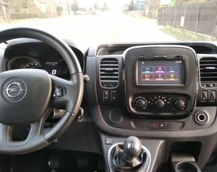 Сірий Опель Віваро, об'ємом двигуна 1.6 л та пробігом 227 тис. км за 10000 $, фото 13 на Automoto.ua