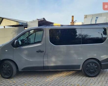 Серый Опель Виваро, объемом двигателя 1.6 л и пробегом 310 тыс. км за 15900 $, фото 2 на Automoto.ua