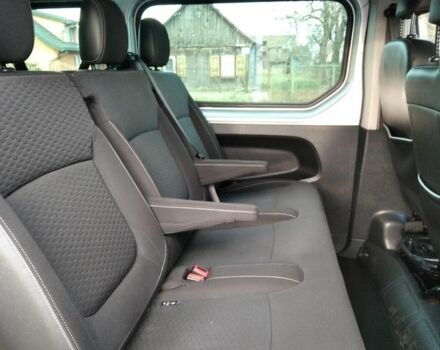 Сірий Опель Віваро, об'ємом двигуна 1.6 л та пробігом 227 тис. км за 10000 $, фото 9 на Automoto.ua