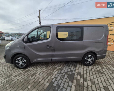 Серый Опель Виваро, объемом двигателя 1.6 л и пробегом 239 тыс. км за 12999 $, фото 1 на Automoto.ua