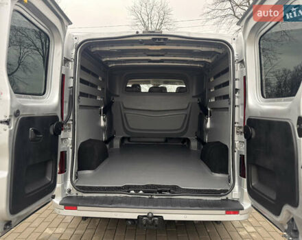 Серый Опель Виваро, объемом двигателя 1.6 л и пробегом 184 тыс. км за 16800 $, фото 74 на Automoto.ua