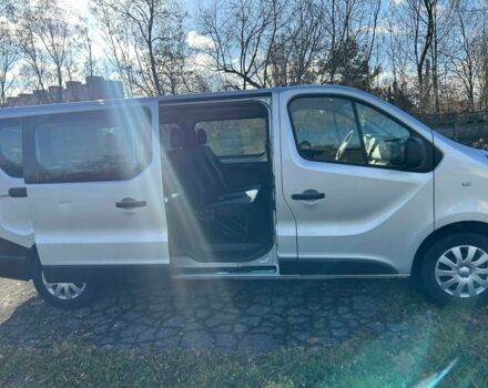 Серый Опель Виваро, объемом двигателя 1.6 л и пробегом 200 тыс. км за 9700 $, фото 4 на Automoto.ua