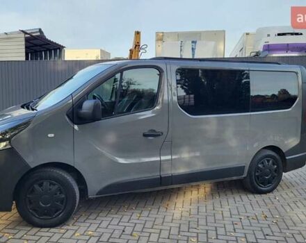 Серый Опель Виваро, объемом двигателя 1.6 л и пробегом 310 тыс. км за 15900 $, фото 3 на Automoto.ua