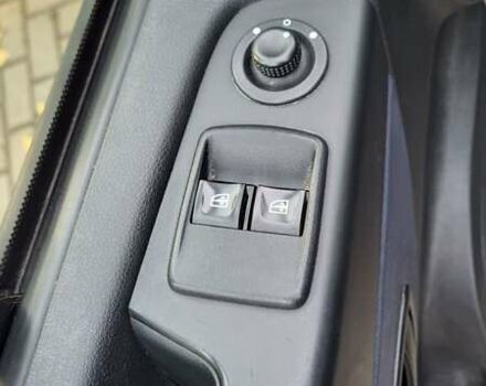 Серый Опель Виваро, объемом двигателя 1.6 л и пробегом 310 тыс. км за 15900 $, фото 28 на Automoto.ua