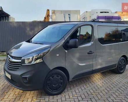 Серый Опель Виваро, объемом двигателя 1.6 л и пробегом 310 тыс. км за 15900 $, фото 1 на Automoto.ua