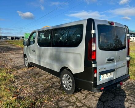 Серый Опель Виваро, объемом двигателя 1.6 л и пробегом 200 тыс. км за 9700 $, фото 3 на Automoto.ua