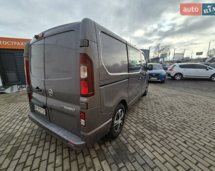 Серый Опель Виваро, объемом двигателя 1.6 л и пробегом 239 тыс. км за 12999 $, фото 4 на Automoto.ua