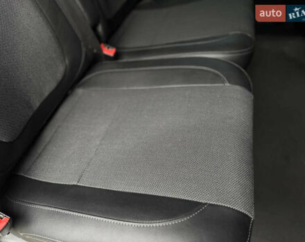 Серый Опель Виваро, объемом двигателя 1.6 л и пробегом 184 тыс. км за 16800 $, фото 69 на Automoto.ua