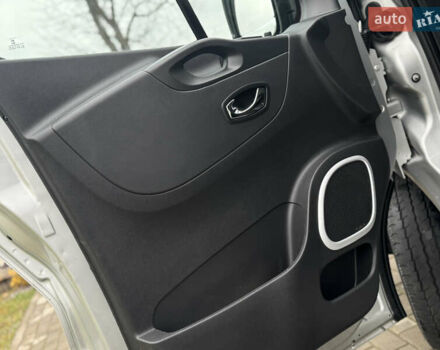 Серый Опель Виваро, объемом двигателя 1.6 л и пробегом 184 тыс. км за 16800 $, фото 30 на Automoto.ua