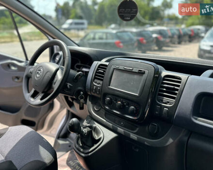 Серый Опель Виваро, объемом двигателя 1.6 л и пробегом 141 тыс. км за 15450 $, фото 21 на Automoto.ua