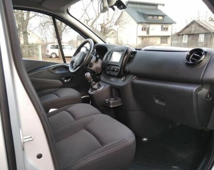 Сірий Опель Віваро, об'ємом двигуна 1.6 л та пробігом 227 тис. км за 10000 $, фото 11 на Automoto.ua