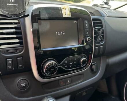 Серый Опель Виваро, объемом двигателя 1.6 л и пробегом 229 тыс. км за 20999 $, фото 12 на Automoto.ua