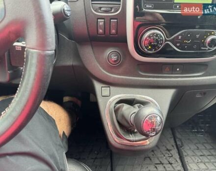 Серый Опель Виваро, объемом двигателя 1.6 л и пробегом 229 тыс. км за 20999 $, фото 5 на Automoto.ua