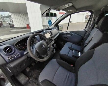 Сірий Опель Віваро, об'ємом двигуна 1.6 л та пробігом 249 тис. км за 5467 $, фото 4 на Automoto.ua