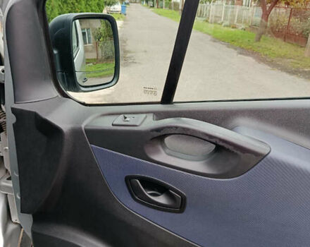 Сірий Опель Віваро, об'ємом двигуна 1.6 л та пробігом 298 тис. км за 16600 $, фото 10 на Automoto.ua