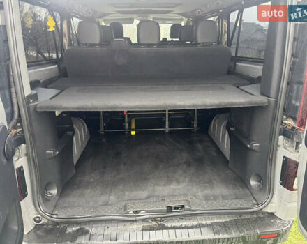 Серый Опель Виваро, объемом двигателя 1.6 л и пробегом 260 тыс. км за 15950 $, фото 8 на Automoto.ua