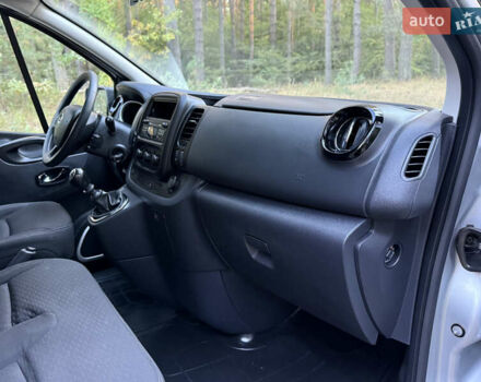 Серый Опель Виваро, объемом двигателя 1.6 л и пробегом 287 тыс. км за 17800 $, фото 37 на Automoto.ua
