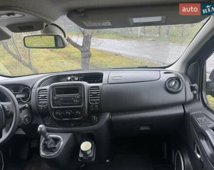 Серый Опель Виваро, объемом двигателя 1.6 л и пробегом 260 тыс. км за 15950 $, фото 10 на Automoto.ua